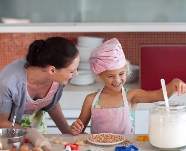 Cozinhar com as crianças nas férias escolares é criar memórias